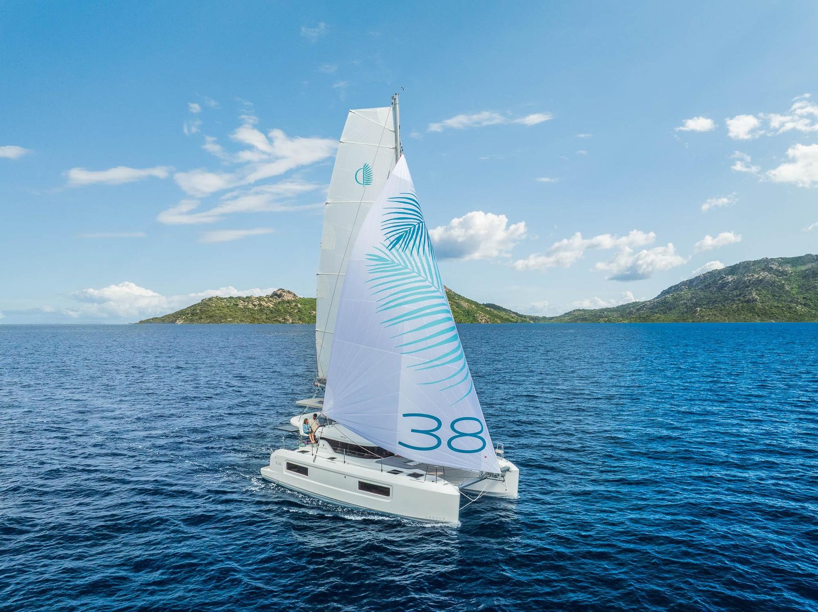 LAGOON-38_IMAGE_EXTERIOR_RUNNING-10