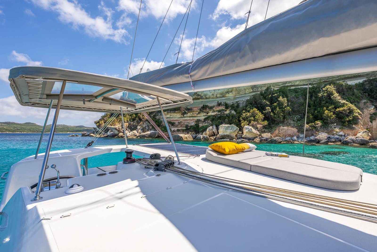 LAGOON-38_IMAGE_INTERIOR-11