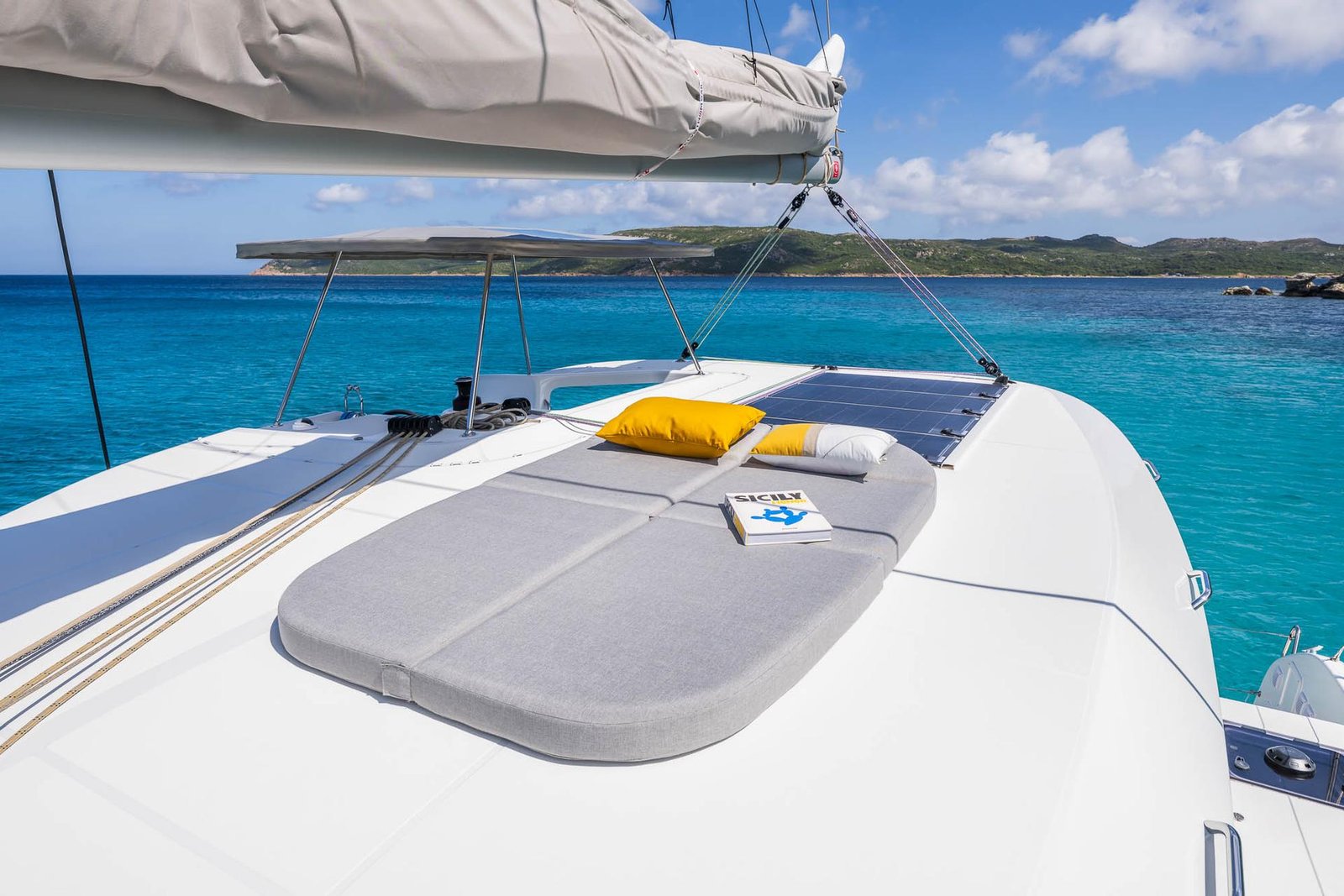LAGOON-38_IMAGE_INTERIOR-12