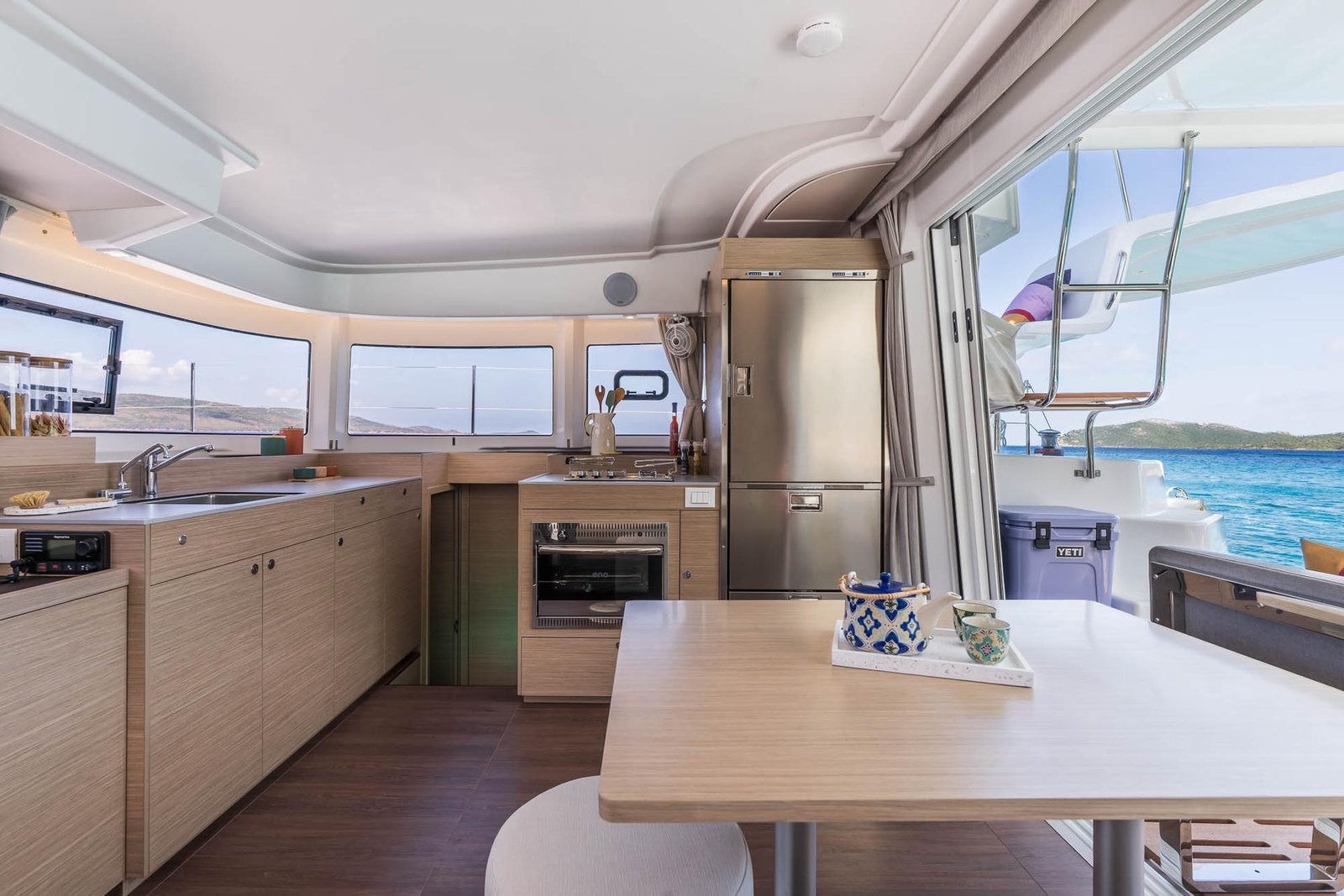 LAGOON-38_IMAGE_INTERIOR-17