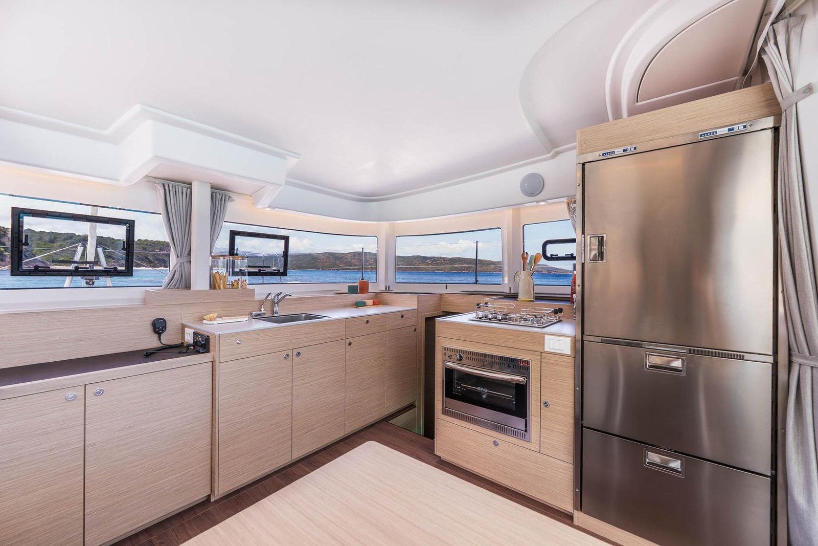 LAGOON-38_IMAGE_INTERIOR-19