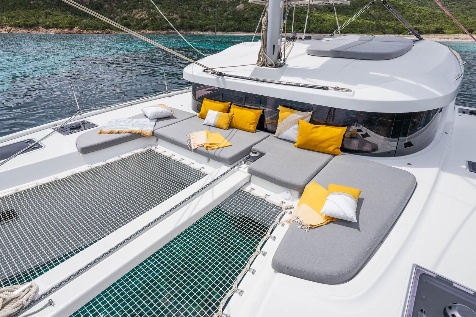 LAGOON-38_IMAGE_INTERIOR-2