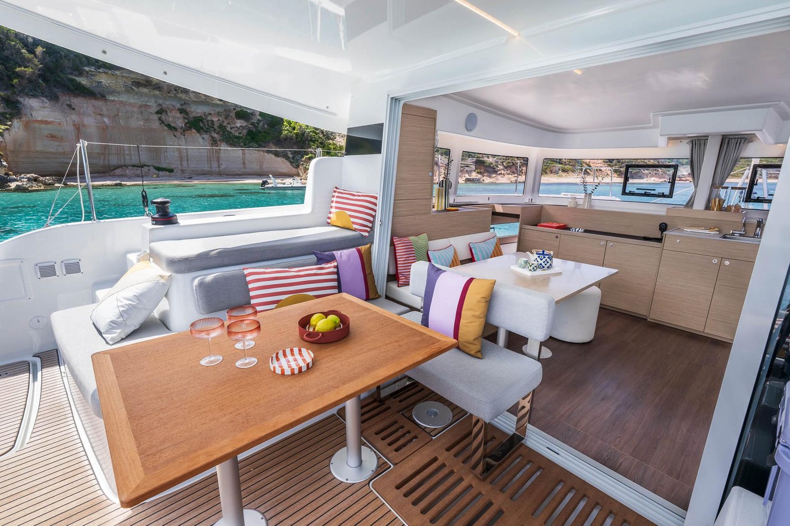 LAGOON-38_IMAGE_INTERIOR-25