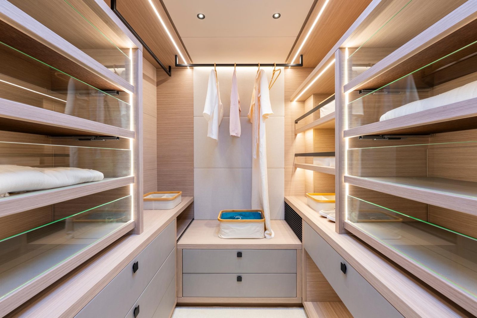 LAGOONN_EIGHTY3_INTERIOR-12