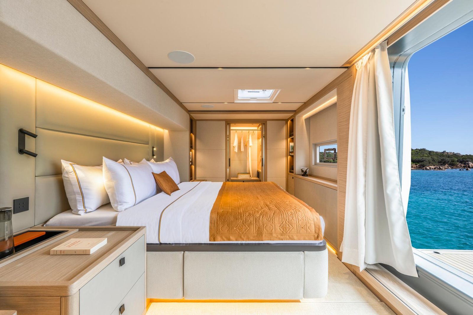 LAGOONN_EIGHTY3_INTERIOR-14