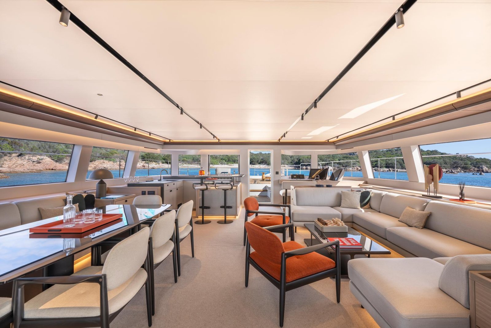 LAGOONN_EIGHTY3_INTERIOR-3