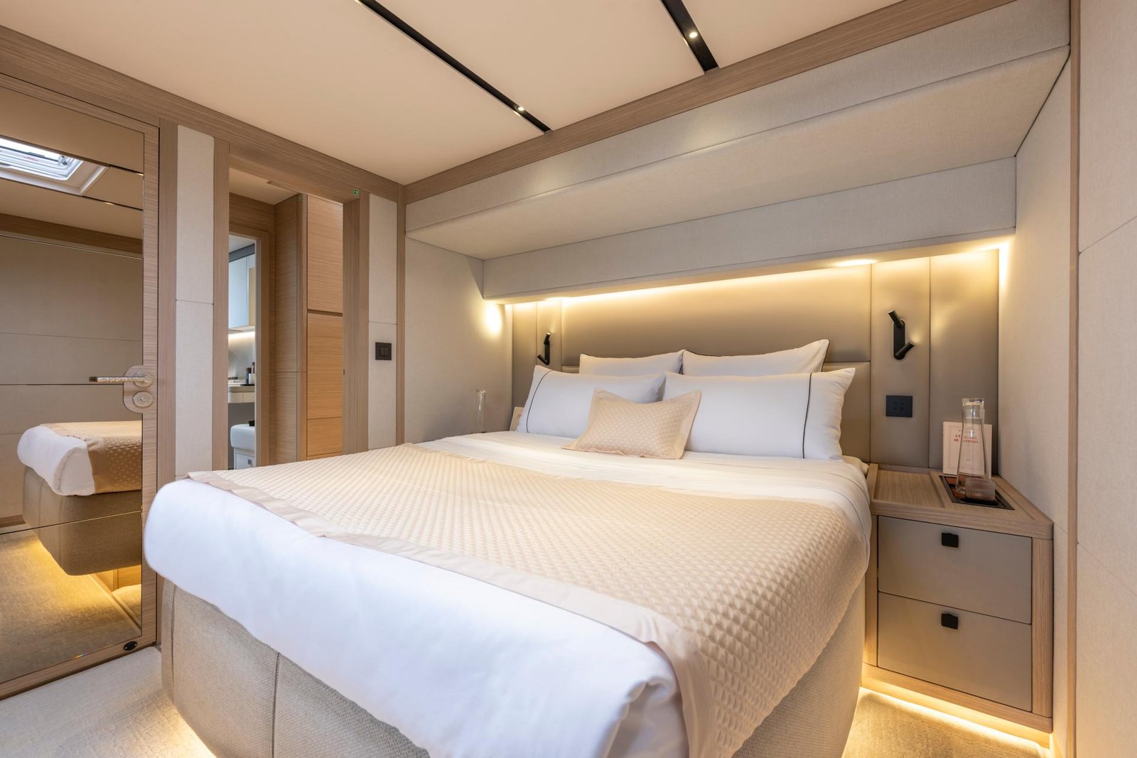 LAGOONN_EIGHTY3_INTERIOR-7