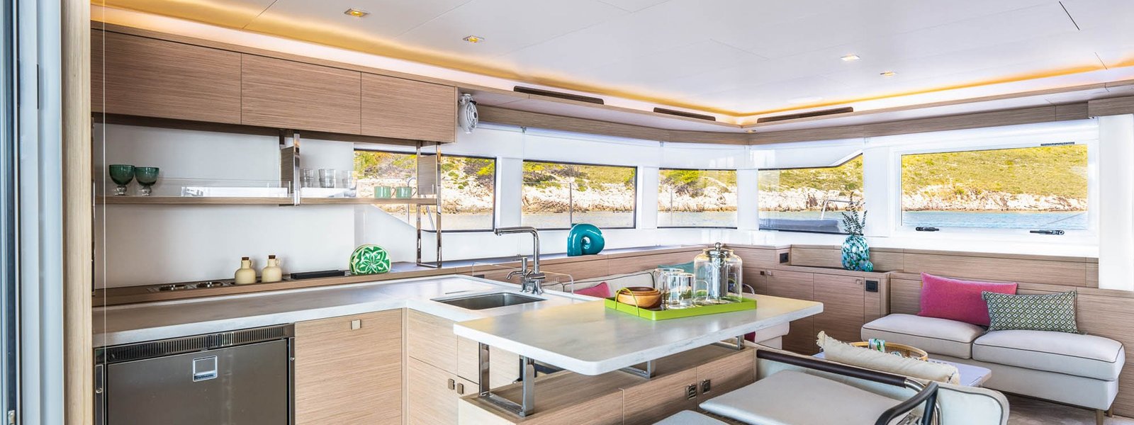 imgi_30_lagoon-60-slider-11-1920x720_0